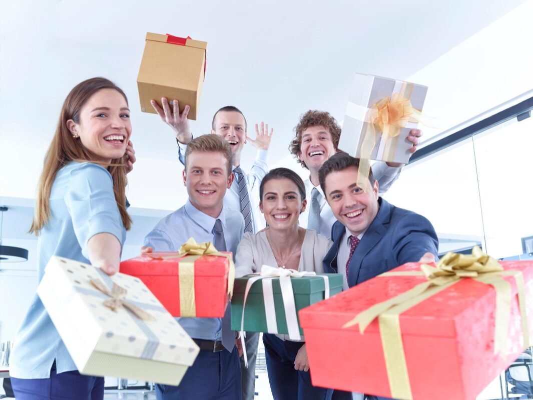 How Corporate Gifting Can Strengthen Employee Engagement and Loyalty